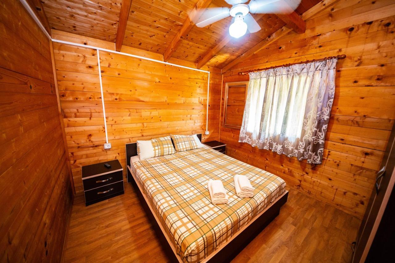 Guest House Luiza Borsh Exterior foto